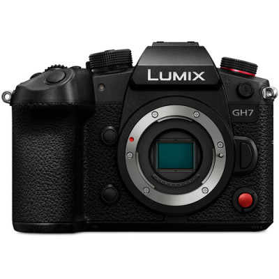 Беззеркальный фотоаппарат Panasonic Lumix GH7 Body